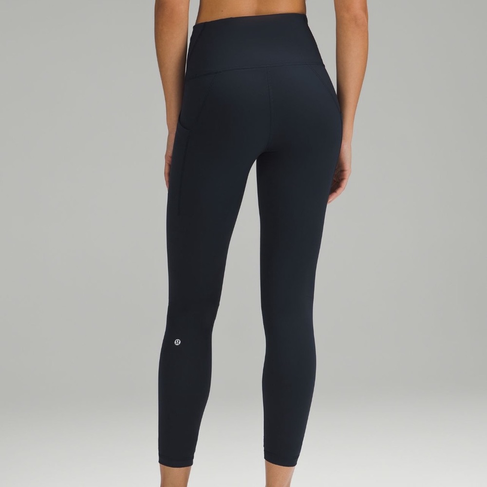 Lululemon wunder train with pockets 25”
